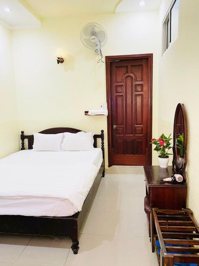 Khach San Xuan Quynh Hotel Да Лат Екстериор снимка